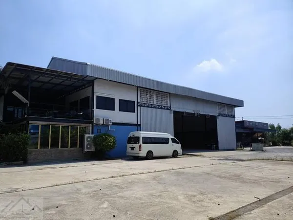 ให้เช่าโกดัง 575 ตร.ม. พร้อมสำนักงาน 2 ชั้น ถนนพัฒนาชนบท 4 เขตลาดกระบัง