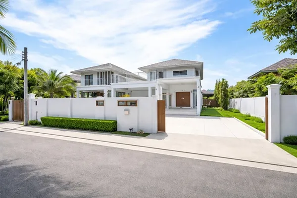 รร.ทวีธาภิเศก 2 2.2 กม. ขนส่งพื้นที่1 2.37กม ถนนเทียนทะเล24-30 103 ตร.ว. คฤหาสน์ บ้านเดี่ยว 2 ชั้น 4 นอน 3 น้ำ ตลาดบางขุ