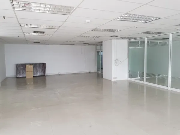 OFFICE อาคารธนกุล 1 ตรว. 1 งาน 1 ไร่ 1BR1Bathroom 26400 THAI BAHT สะอาดปลอดภัย กรุงเทพ