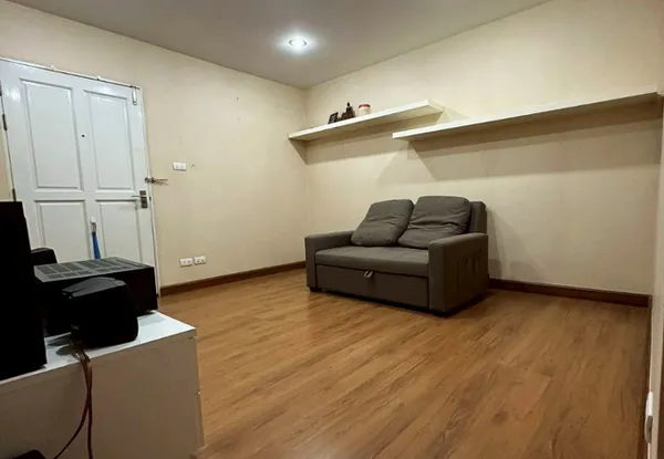 ขายคอนโด ซีณิธ เพลส ห้วยขวาง ซอยประชาราษฎร์บำเพ็ญ 14  เนื้อที่ 33 ตร.ม. 1 นอน 1 น้ำ