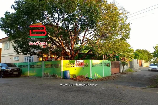 บ้านเดี่ยว เนื้อที่ 49 ตร.ว. ซอยรามอินทรา 62 แยก 7 (ใกล้แฟชั่นไอส์แลนด์) ถนนรามอินทรา แขวงรามอินทรา เขตคันนายาว