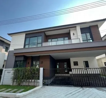 ให้เช่าบ้านใหม่ ไม่เคยเข้าอยู่ โครงการ The City Bangna 3 บ้านหันหน้าทิศเหนือ 4 ห้องนอน 5 ห้องน้ำ 1 ห้องแม่บ้าน (RH1495)