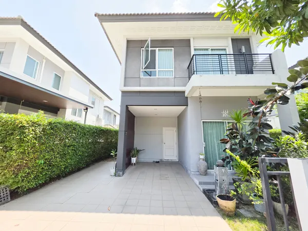 ถูกมาก!!! บ้านเดี่ยว  หมู่บ้าน เซนโทร วัชรพล พื้นที่ 50 ตรว. 3 ห้องนอน 3 ห้องน้ำ  พร้อมแต่งสวนรอบบ้านสวย ทำเลดี ติดถนนสุขาภิบาล 5