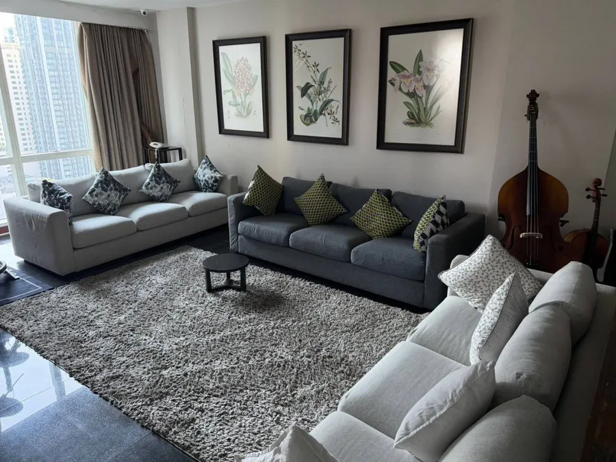 ให้เช่า คอนโด เลอ รัฟฟิเน่ สุขุมวิท31 คอนโดมิเนียม