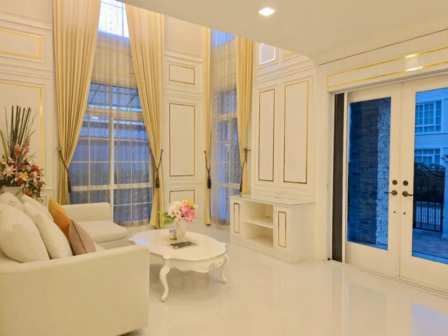 ขาย/ให้เช่าบ้านหรูระดับ Top Class นาราสิริ บางนา ก