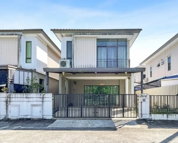 B8200 บ้านแฝด ม.พฤกษาวิลล์ อ่อนนุช-สุวรรณภูมิ ใกล้มอเตอร์เวย์ ลาดกระบัง