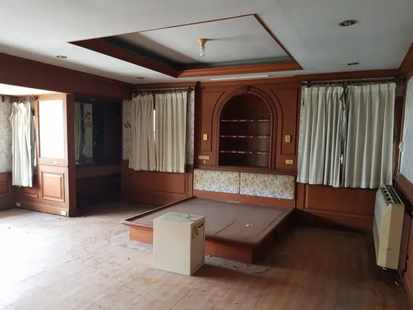 ให้เช่าบ้าน2ชั้น เนื้อที่ ขนาด 165 ตร.ว.  ถนน พัฒนาการ สามารถทำออฟฟิศจดทะเบียนได้