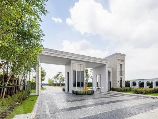 ให้เช่าทาวน์โฮม 2 ชั้น 99 ตร.ม. STORIES บางนา-สุวรรณภูมิ หลังมุม ซอยกิ่งแก้ว 29