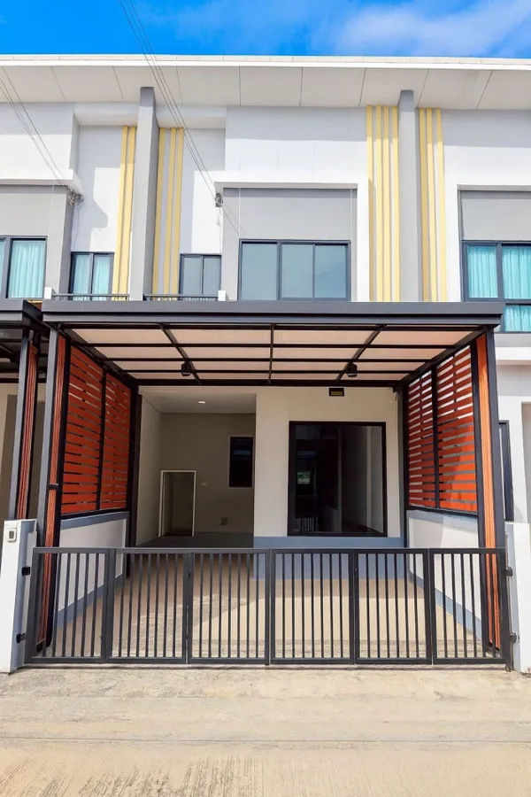 ขายด่วน ทาวน์เฮ้าส์ 2 ชั้น 22 ตร.ว. เดอะ ธาม 2 อ่อ