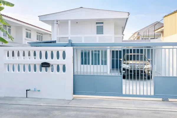 ทางด่วนพระราม9 บ้านเดี่ยว 2 ชั้น 3-4นอน 2 น้ำ 65ตร.ว. 252 ตร.ม.3ปีมีครั้ง รพ.วิภาราม 950 ม. เดอะไนน์ พระราม 9 ตลาดเสรีมา