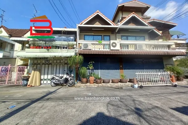 ขาย/เช่า ที่ดินพร้อมอาคาร หมู่บ้าน เย็นสุข (ซอยลาดพร้าว 87 แยก 8) เนื้อที่ 256 ตรว. ถนนประเสริฐมนูกิจ แขวงวังทองหลาง เขตบางกะปิ กรุงเทพฯ