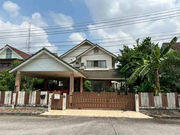 ขายถูกมาก!! บ้านเดี่ยว 2 ชั้น 117.2 ตร.ว. อ.ศรีราชา จ.ชลบุรี ใกล้เจพาร์ค โลตัส มอเตอร์เวย์ นิคมหลายแห่ง