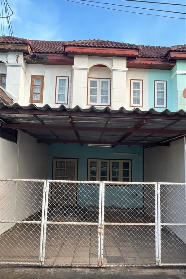 ขายถูกมาก!! ทาวน์โฮม 2 ชั้น ม.กุลพันธ์วิลล์ 4 โซนหางดง อ.เมือง จ.เชียงใหม่ ใกล้แม็คโคร บิ๊กซี ประมาณ 1 กม.