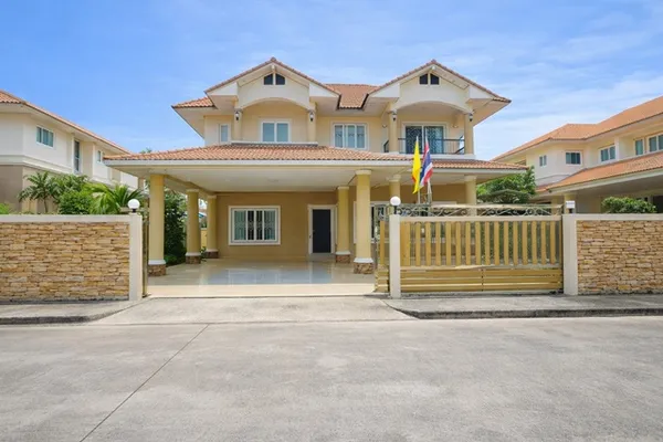 ใกล้ม.ขอนแก่น 2.9 กม. บ้านเดี่ยว 4 นอน 3 น้ำ สนามบิน ถ.มิตรภาพ 108 ตร.ว.300 ตร.ม.ตลาดศิลามหานคร 450 ม. ต.ศิลา หรูหรา ตกแ