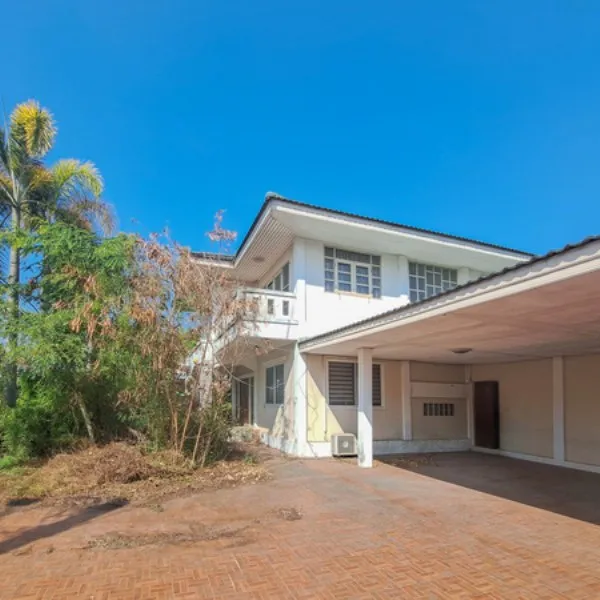 B8531 ม.ทุ่งแสงตะวัน ซอย2 ใกล้เซ็นทรัล เวสต์เกต