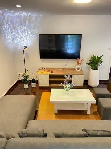 ให้เช่าทาวโฮมใกล้ Big C เอกมัย เพียง 650 m และ BTS เอกมัย เพียง1.2 km เอกมัยซอย4