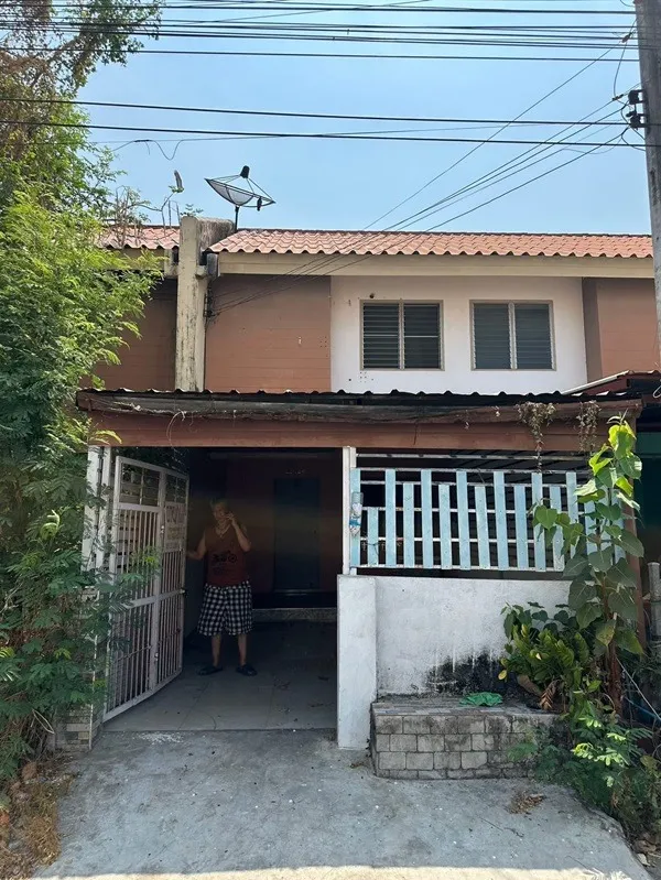 ให้เช่าบ้าน เอื้ออาทร 7/1 คลอง 7 ธัญบุรี ปทุมธานี เดือนละ 4,000 บาท โทร 0866675297