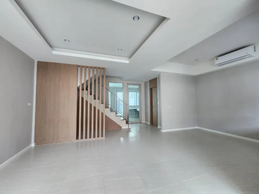 ขาย ทาวน์โฮม สุขุมวิท 50 ซ.สวัสดี4 เข้าซ.ชาวกรุง 3