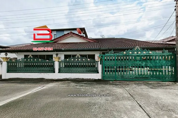 บ้านเดี่ยว หมู่บ้านโอษธิศ 3 (โชคชัย 4 ซอย 18) เนื้อที่ 56 ตร.ว ใกล้เซ็นทรัลอีสต์วิลล์ แขวงลาดพร้าว เขตลาดพร้าว