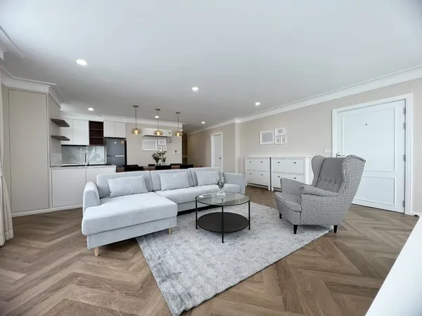 Luxury 3BR Icon I Condo for Rent in Thonglor | 158 sqm | Maid Room | 2 Parking