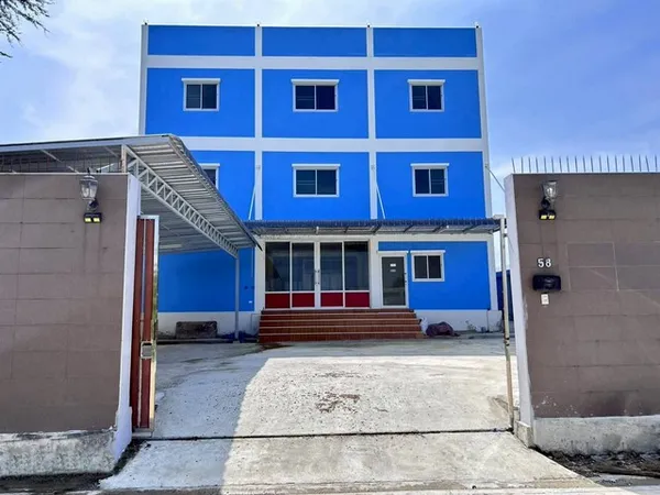 ขายอาคารสำนักงาน 3 ชั้น บนเนื้อที่ 115 ตารางวา ในซอยนิมิตใหม่ 8 เขตมีนบุรี กรุงเทพฯ