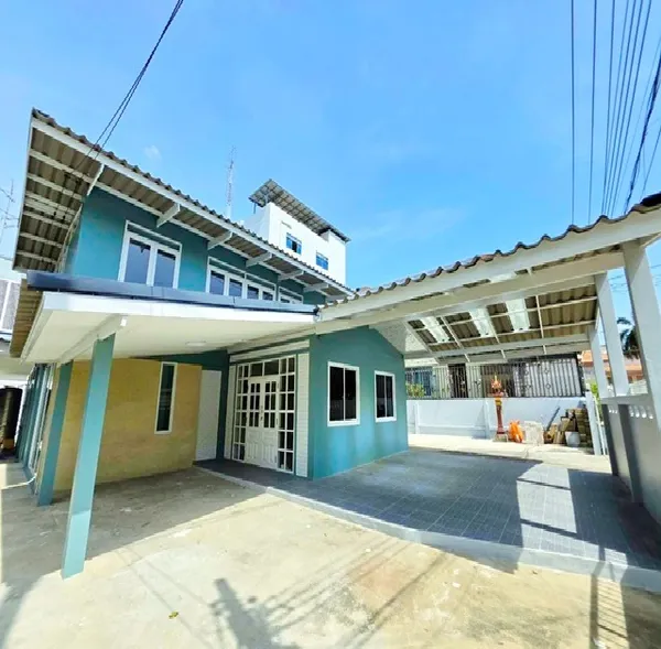 ใกล้ รถไฟฟ้าสีแดงจตุจักร ตลาดประชานิเวศน์ 1.7 กม. MRT บางซื่อ 900ม. ประชาชื่น 100 ตร.ว.ถนนรัชดา บ้านเดี่ยว 4นอน 3 น้ำ 38