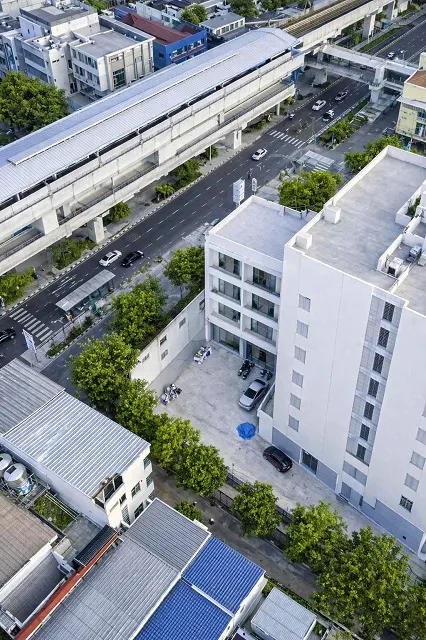 ใกล้ MRT เตาปูน 200 ม. รัฐสภา 2.8 กม. อาคาร4 ชั้น 100 ตร.ว.645 ตร.ม. โครงสร้างแข็งแรง 4 นอน 6 น้ำ 2 คูหา