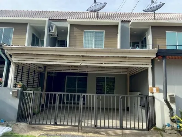 ให้เช่าทาวน์โฮม 2 ชั้น 20 ตร.ว. เดอะคัลเลอร์ บางนา ก.ม.8 (เฟส 5) ใกล้เมกะบางนา