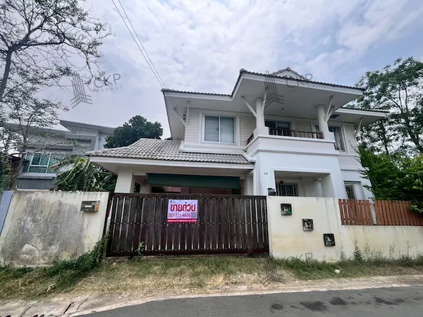 ขาย บ้านเดี่ยว พื้นที่ใช้สอยลงตัว บนทำเลที่รายล้อมด้วยโรงเรียน ตลาด โรงพยาบาล ห้าง และสนามบินดอนเมือง ใช้ชีวิตสะดวกครบในโซนเดียว | รหัส 93315