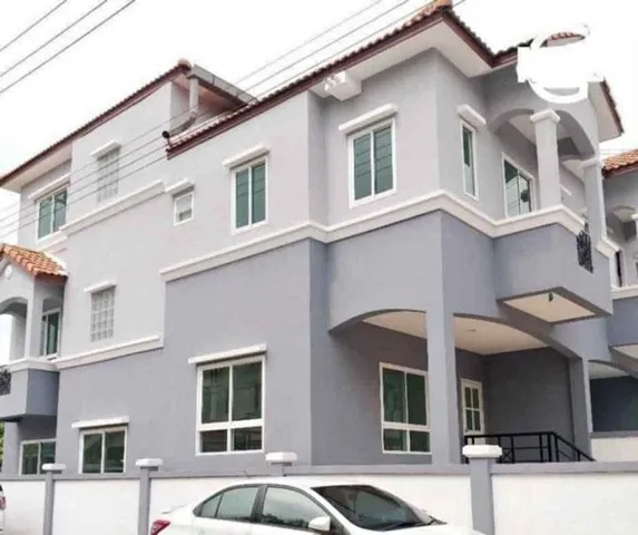 ให้เช่าทาวโฮม2ชั้น หลังมุม หมู่บ้านเคซีรามอินทรา 6  ซ.พระยาสุเรนทร์ 45เลี้ยงสัตว์ได้ สามารถทำเป็นโฮมออฟฟิศจดทะเบียนบริษัทได้