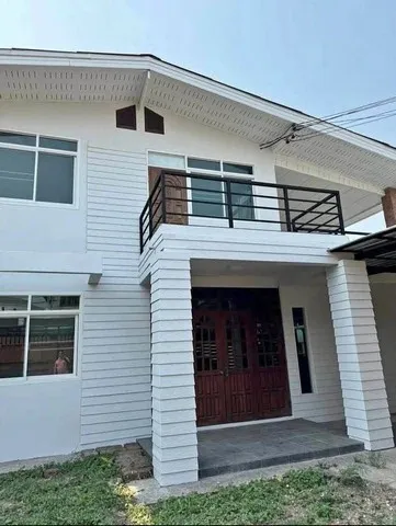 ให้เช่าบ้านเดี่ยว2ชั้น เหมาะพักอาศัยและ ทำธุรกิจ ใกล้ BTS แคราย ซอยติวานนท์22