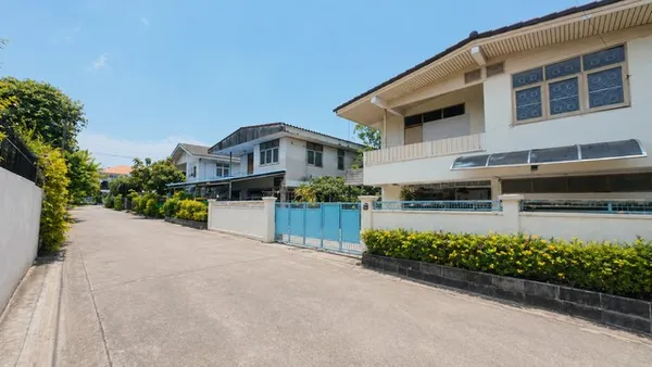 บ้านเดี่ยวสังข์สิทธิ์ โชคชัย4 ลาดพร้าว ใกล้รถไฟฟ้าสายสีเหลือง