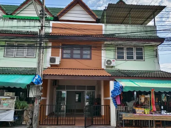 ให้เช่าทาวน์โฮมนาป่าชลบุรี ให้เช่าตึกทาวน์โฮม 3 ชั้น หมู่บ้านอีสเทิร์นนาป่า ตกแต่งรีโนเวทใหม่พร้อมเฟอร์นิเจอร์