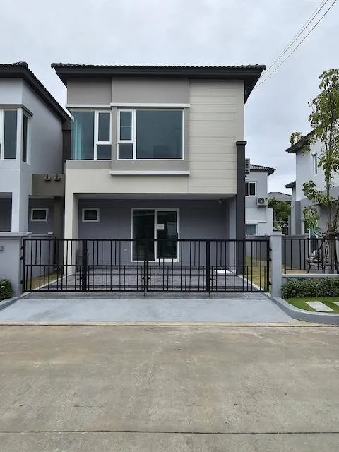 HR 9876 ให้เช่าบ้านแฝด Grande Pleno Mega Bangna ใกล้เมกาบางนา บ้านใหม่ เฟอร์ครบ พร้อมอยู่