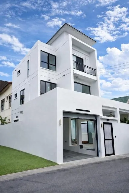 MHR110 ขาย/เช่า บ้านใหม่ Minimal Luxury ใจกลาง Town in Town! เพดานสูง 6.5 เมตร ดีไซน์ขาว-ดำ สุดเท่