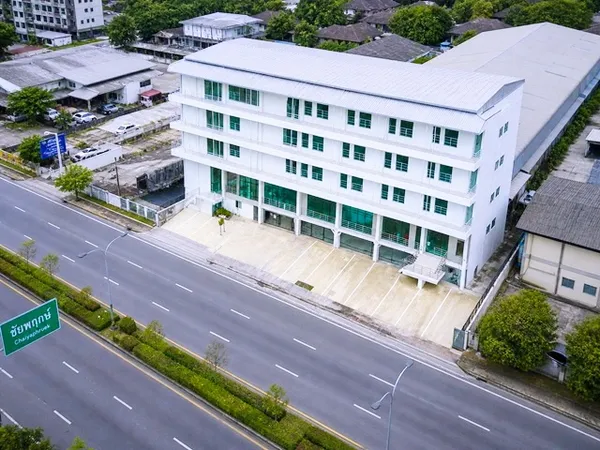 สำนักงานมีลิฟต์ 43ตร.ม. ให้เช่าติดถนนชัยพฤกษ์ ใกล้โรบินสัน ไทวัสดุ ราชพฤกษ์ 3กม. เพียวเพลส ราชพฤกษ์ 1.8 กม. มีที่จอดรถ