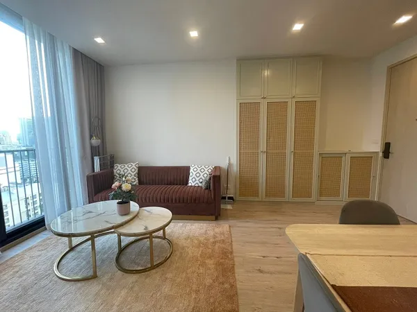 ปล่อยเช่าคอนโดห้องมุม พร้อมอยู่ โนเบิล สเตท 39 ใกล้ BTS พร้อมพงษ์ ซอยสุขุมวิท 39 วัฒนา กทม.