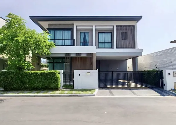 บ้านเดี่ยว Bangkok Boulevard Bangna กม.5 ทำเลเด่น ถนนเมน ใกล้คลับเฮ้าส์ พร้อมเข้าอยู่ทันที