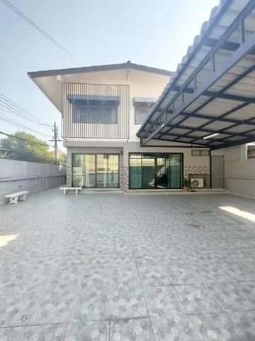 ให้เช่าบ้านเดี่ยว 2 ชั้น 60 ตร.ว. ย่านโชคชัย 4 ลาดพร้าว-วังหิน ใกล้ MRT โชคชัย 4