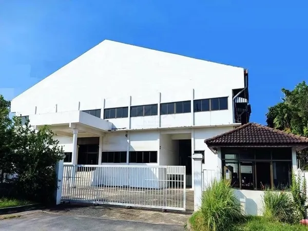 ขายโรงงานพื้นที่สีม่วง Free Zone 2 นำเข้า-ส่งออกยกเว้นภาษี ขนาด 2 ไร่ 3 งาน 5,040 ตรม. นิคมลาดกระบัง ใกล้มอเตอร์เวย์ กรุ