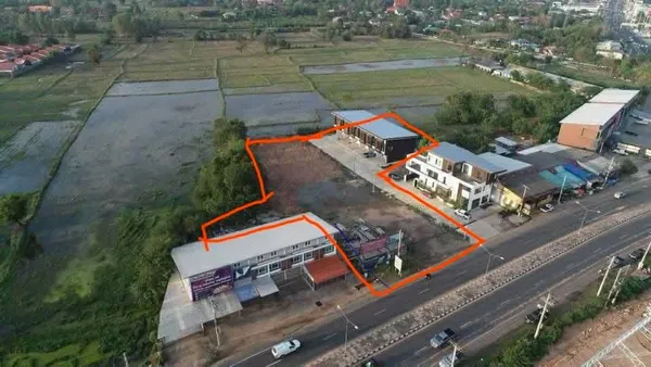 ขายถูกมาก!! ทาวน์โฮม 6 หลัง + ที่ดิน 3-2-11 ไร่ ติดถนนใหญ่ อ.เมือง บุรีรัมย์ ตรงข้ามดูโฮม ใกล้โรบินสัน