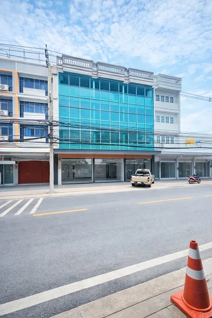 ใกล้ม.ธุรกิจบัณฑิตย์ 300 ม. 3 คูหา 63 ตร.ว. อาคารพาณิชย์ 4 ชั้น 6 นอน เดอะมอลล์ งามวงศ์วาน 2.4 กม. 12 น้ำ 1,000 ตร.ม. ตล