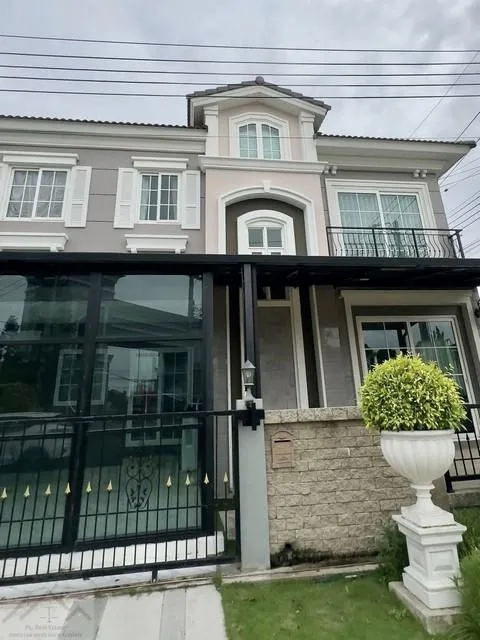 ขายบ้านเดี่ยว 2 ชั้น 80 ตร.ว. 2 หลังติดกัน Prestige พระราม 9-กรุงเทพกรีฑา สไตล์ยุโรป