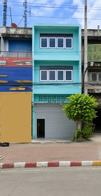 เพชรเกษม อ้อมน้อย กระทุ่มแบน อาคาร 3ชั้นครึ่ง ใหม่ทั้งหลัง 2นอน 1น้ำ 15 ตร.ว. วิชัยเวชฯ อ้อมน้อย 500 ม. รร.อ้อมน้อยโสภณช