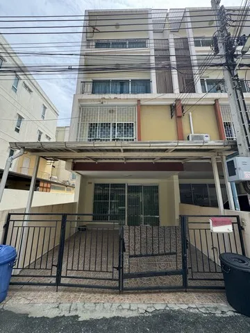ให้เช่าโฮมออฟฟิศ 4 ชั้น 3 ห้องนอน 4 ห้องน้ำ 1 ห้องทำงาน ปรัชญา biz home อ่อนนุช 67 (RT981)