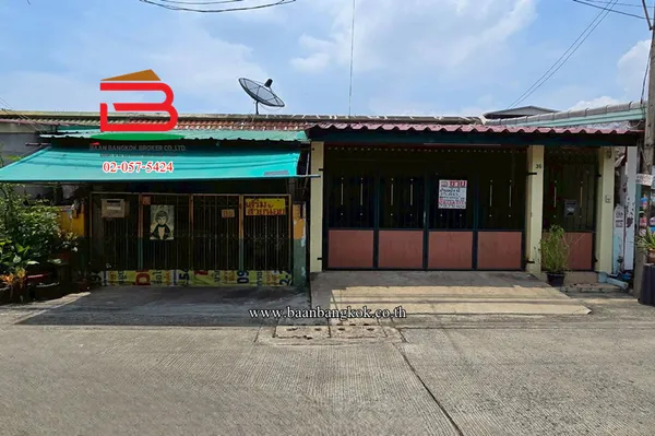 ทาวน์เฮ้าส์ หมู่บ้านธรากร รามคำแหง 166 (ใกล้โรงเรียนมีนบุรีศึกษา) เนื้อที่ 25 ตรว. แขวงแสบแสบ เขตมีนบุรี