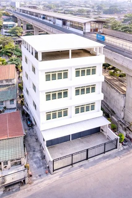 อาคารสำนักงาน 2คูหา 4ชั้น คุณคือคนแรก BTSแบริ่ง 1.4กม.ให้เช่า ถนนสุขุมวิท 107 ลาซาล 600ตร.ม. เซนต์แอนดรูว์ส สุขุมวิท 1.2