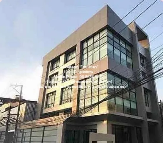 OFFICE ขายอาคารสำนักงาน พร้อมคลังสินค้า 4 ชั้น บนถนนรามคำแหง 88 ตร.ว. พท. 0 ไร่ 0 ngan 88 ตรว. ไม่ไกลจาก Airport Rail Li