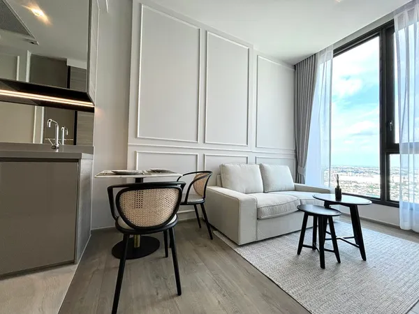 คอนโดให้เช่า โครงการ The crest park residences Luxury condo กลางห้าแยกลาดพร้าว

