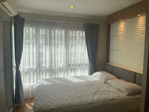 ขายห้องลุมพินีพาร์คริเวอร์ไซต์พระราม3 ชั้น 27 ขนาด 26.48 ตรม. ตกแต่ง built in. ครบพร้อมอยู่ ใกล้สถานี BRT 300 เมตร